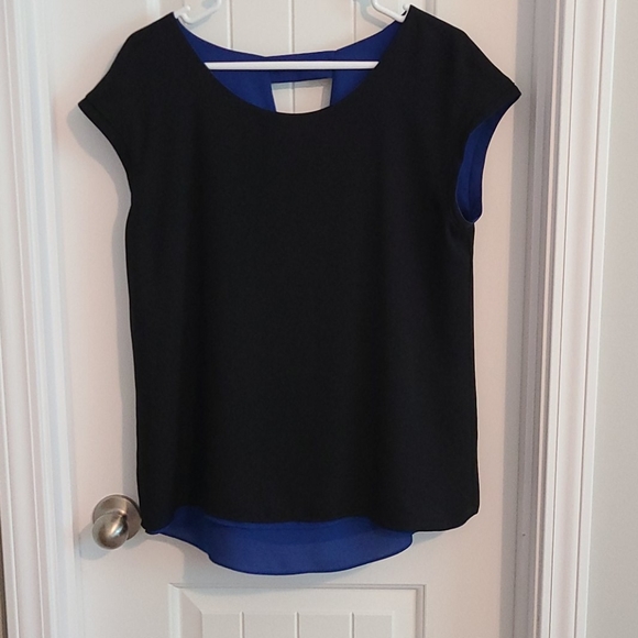 Reversible Blue/Black Shirt - Picture 3 of 3